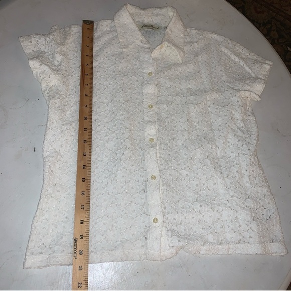 Eddie Bauer women’s white lacy short sleeve blouse medium - Picture 6 of 6